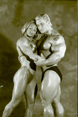 Lee Priest в очках