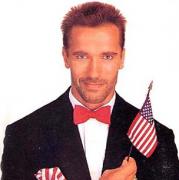 kinopoisk.ru_Arnold_Schwarzenegger_340x357_501652.jpg