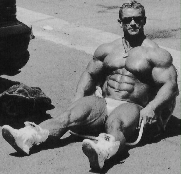 РњРѕР»РѕРґРѕР№ Lee Priest