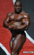 2007_mr_olympia_367_vince_taylor.jpg