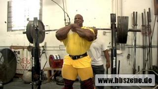 RoNnie_ColeMan___ReLenTLess_057.jpg
