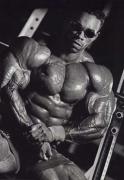 kevin_levrone_bw_gym_1681E4.jpg