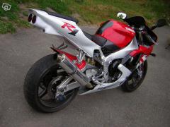 R1_custom.jpg