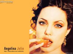 Angelina_Jolie_071.jpg
