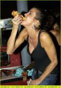 janice_dickinson_hotdog08.jpg