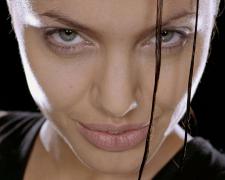 angelinajolie05.jpg