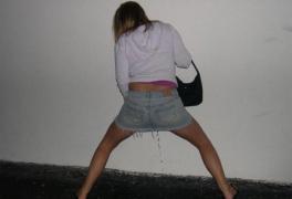 piss_girls_38.jpg