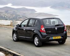 dacia_sandero_0210486_1280x1024.jpg