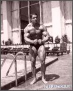 Arnold_Schwarzenegger_1975.jpg