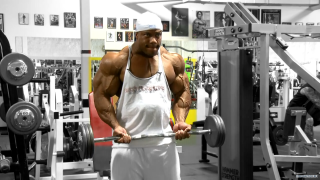 Training_to_be_Mr._Olympia.mp4___00000.png