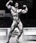 Ed_Corney_Flex_Mag_1975_Wallpaper.jpg