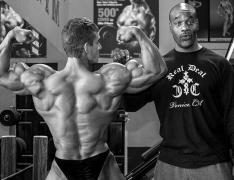 Peak_biceps_0_n.jpg
