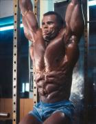 Serge Nubret (2).jpg