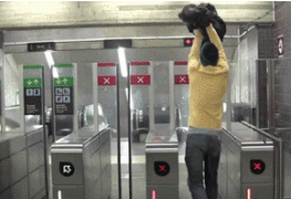 гифки-лайфхак-турникет-2789150.gif