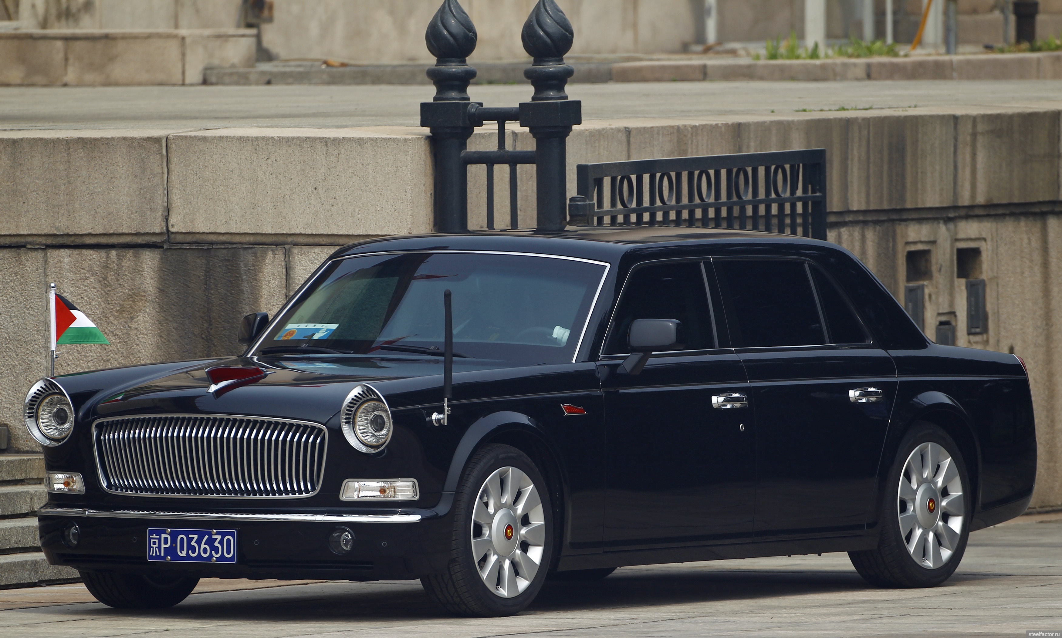 Хунчи автомобиль. FAW Hongqi l5. FAW Hongqi HQE l9. Hongqi l5 Limousine. Лимузин Hongqi l5.