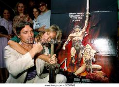 jan-1-2011-sandahl-bergman-arnold-schwarzenegger-roger-karnbad-1982arnoldschwarzeneggerretro-gd8wm6.jpg