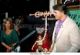 jan-1-2011-sandahl-bergman-arnold-schwarzenegger-roger-karnbad-1982arnoldschwarzeneggerretro-gd8wm4.jpg