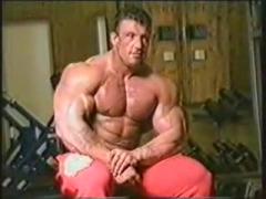 YouTube___Dorian_Yates_photo_shoot1993_6.jpg