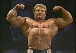 YouTube___Dorian_Yates_at_the_1992_Emerald_Cup_3.jpg