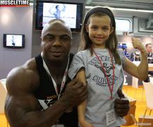 2009_fibo_20_20090828_1086621321.jpg