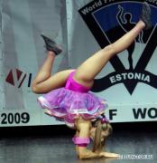 2009ee1m12.jpg