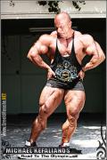 2009_08_11_Mike_8wks_02.jpg