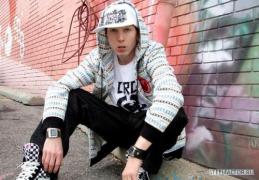 Manafest_l_f14ab6917e6dd1ba4eda0598e7e4.jpg