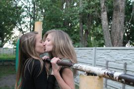 KISSS.jpeg