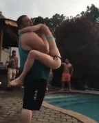 1487607628123861015.gif