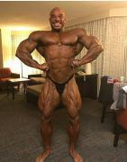 Sergio_oliva_jr_196lbs.jpg