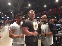 Dennis Wolf in Oxygen Gym (Kuwait) 2.jpg