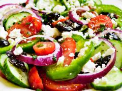 salat-grecheskij-recept-s-foto.jpg