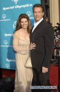 arnold_schwarzenegger_maria_shriver_196x300.jpg