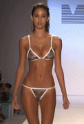 AlBjmi8.gif