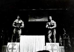 ARNOLD-AND-PUMPING-IRON-ins2.jpg