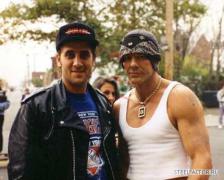 kinopoisk_ru_Mickey_Rourke_39581.jpg