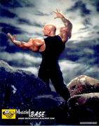 World_Biggest_Arm_Man_02___www.Musclebase.Blogspot.com.JPG