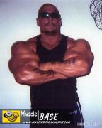 World_Biggest_Arm_Man_04___www.Musclebase.Blogspot.com.JPG