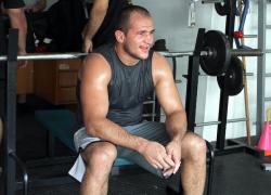 дос сантос.JPG