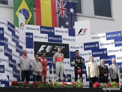 podium_alonso_massa_webber_ron_michael_schumacher_1600x1200.jpg