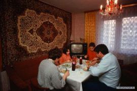 так_представляли_хорошубю_и_правильную_жизнь_в_80_х.jpg