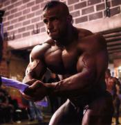 2013ArnoldClassic-FLX-Jun2013-CharlesLowthian-820.jpg