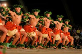 Male-hula-dancers.jpg