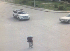 1465800893188376782.gif