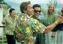 arnold-schwarzenegger-sylvester-stallone-rare-photo.jpg