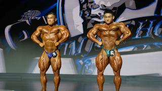 212 보디빌딩 프로쇼 장성엽 vs 李伟 ( WEI LI ) - YouTube - 0_24.jpg