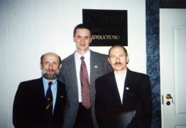 x_7155414c.jpg