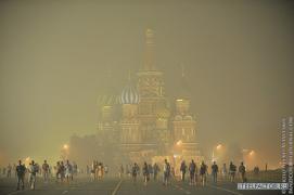 Красная_площадь_в_дыму.jpg