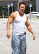 Mark+Wahlberg+Pain+Gain+Takes+Break+Filming+aBrgvuQf6Uml.jpg