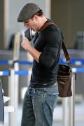 Kellan+Lutz+Kellan+Lutz+Out+yDwtN-E_fsNl.jpg